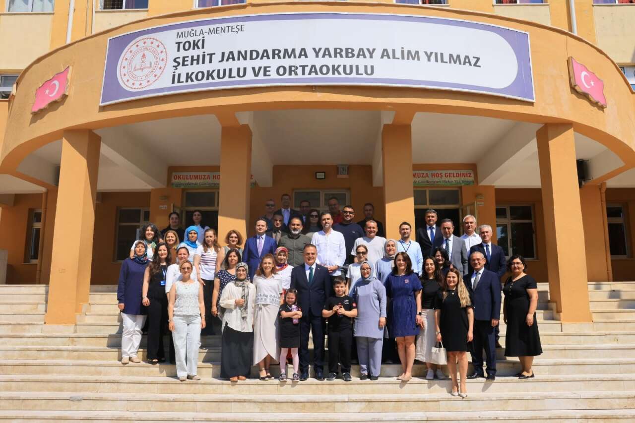 Muğla’da 400 Okulda Su Arıtma Cihazları Hizmete Alındı: Öğrenciler İçin Temiz Su Projesi Başladı 6